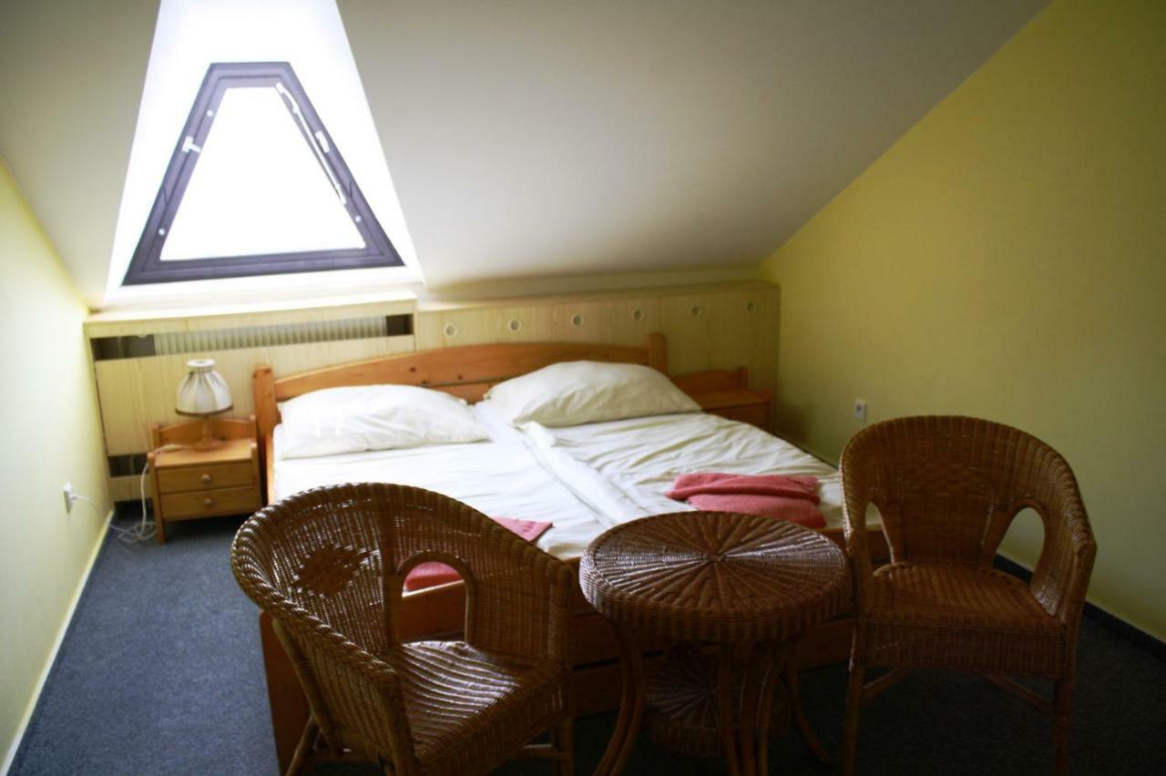 Hotel Posta Černý Dŭl Dış mekan fotoğraf